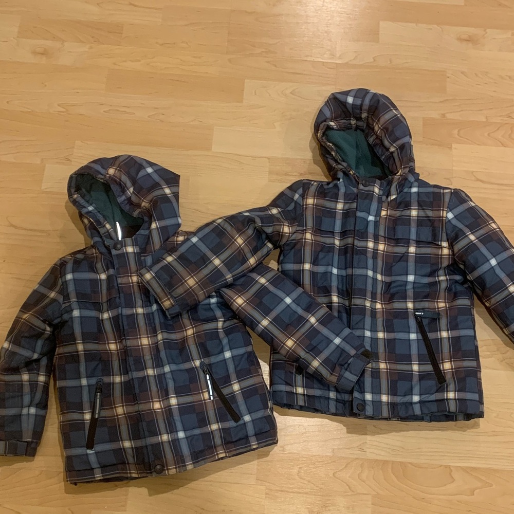 TWO Cat & Jack Green Plaid 3-in-1 Snowplay Jackets with Hood size 5T and 6